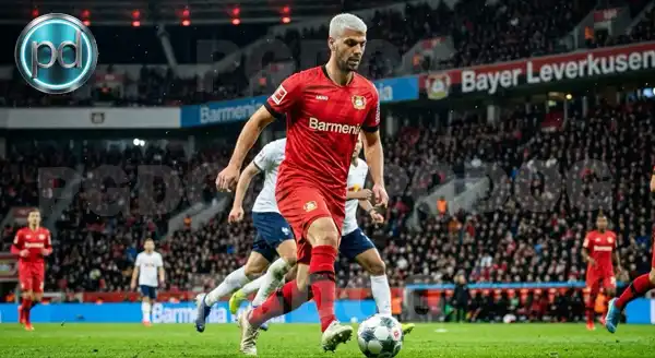 Aleksandar Dragovic กองหลังเซอร์เบีย